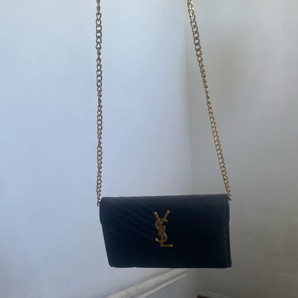 YSL CLASSIC CASSANDRE CHAIN WALLET IN GRAIN DE POUDRE LEATHER - Picture 2 of 5